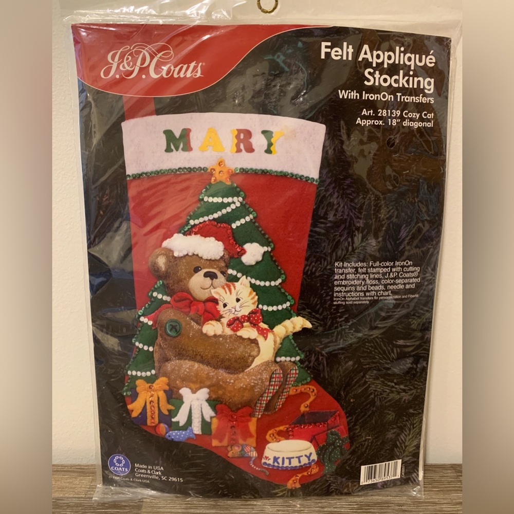 ✨🎄NEW Vintage J.&P. Coats Felt Appliqué Cozy Cat  Stocking Kit